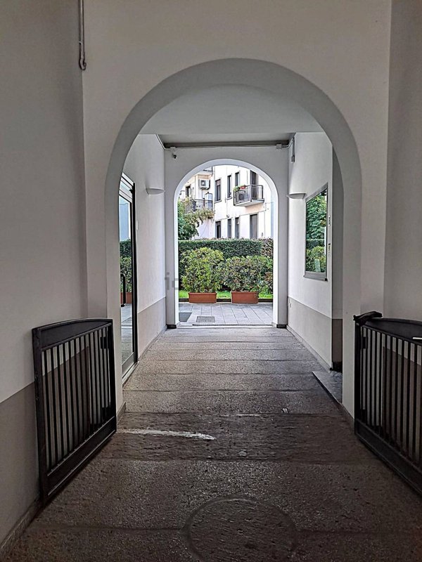 appartamento in affitto a Milano in zona Guastalla