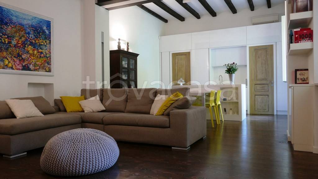 appartamento in affitto a Milano in zona Brera
