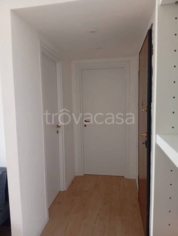 appartamento in affitto a Milano in zona Baggio