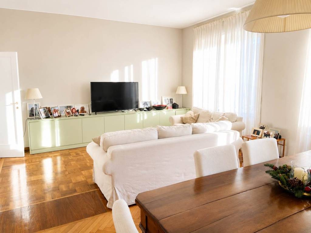 appartamento in affitto a Milano in zona Guastalla