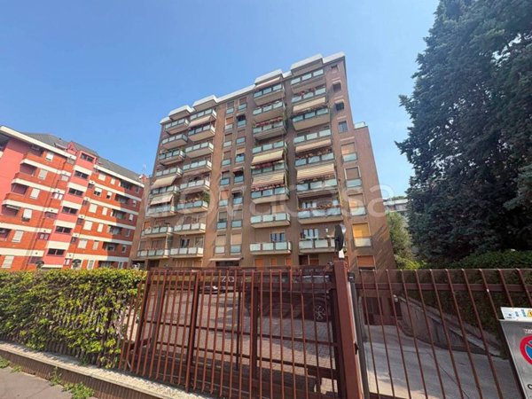 appartamento in affitto a Milano in zona Famagosta