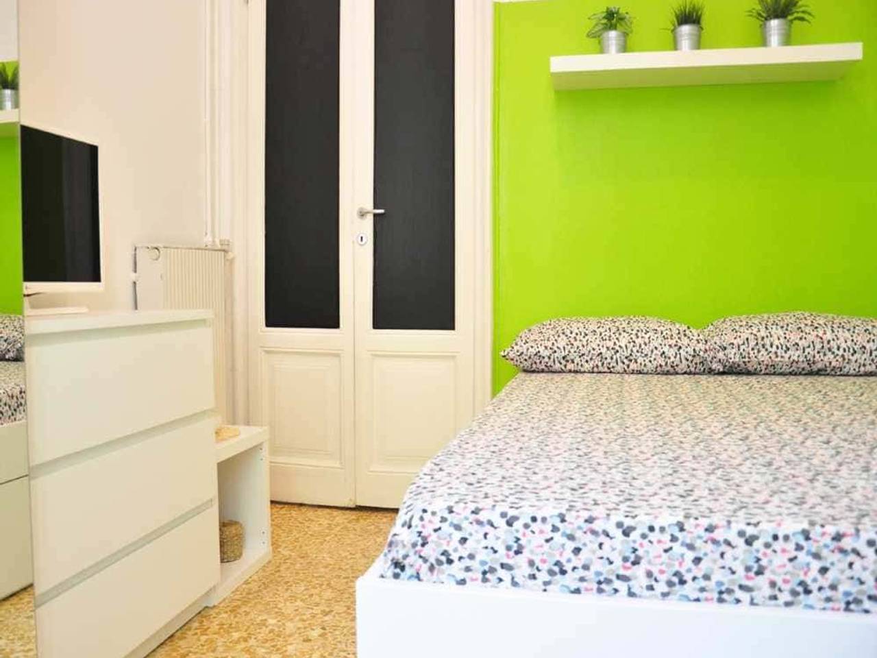 negozio in affitto a Milano in zona Loreto
