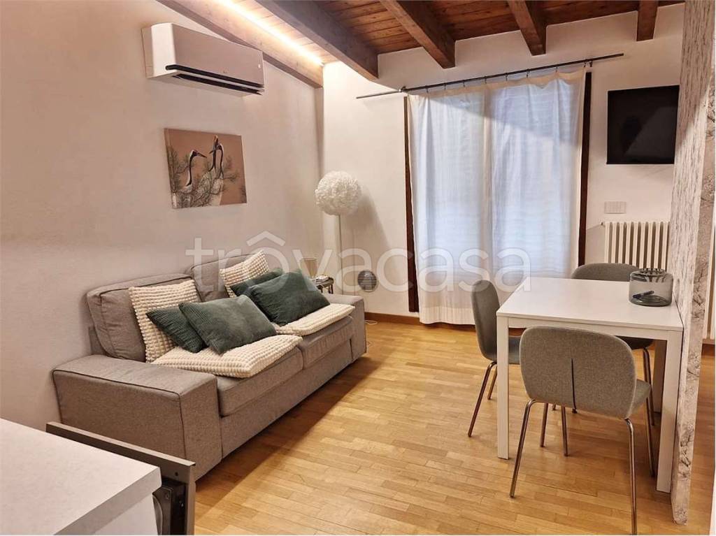 appartamento in affitto a Milano in zona Bocconi