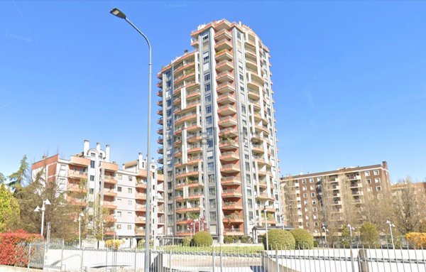 locale di sgombero in affitto a Milano