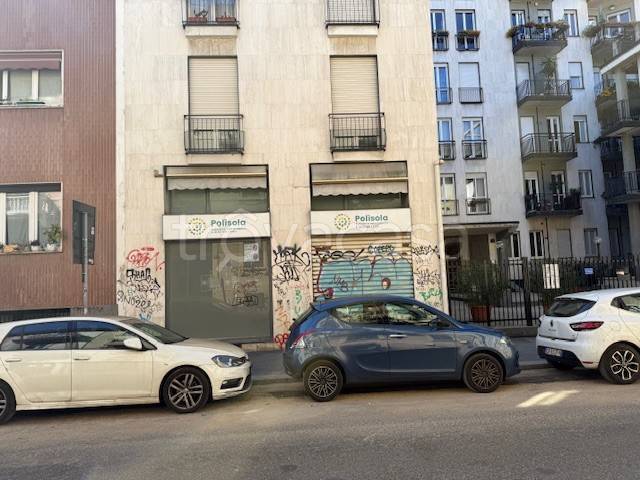negozio in affitto a Milano in zona Isola