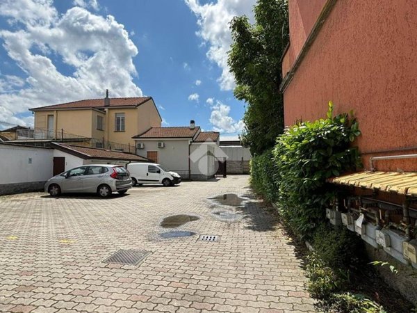 trivano in affitto a Milano in zona Affori