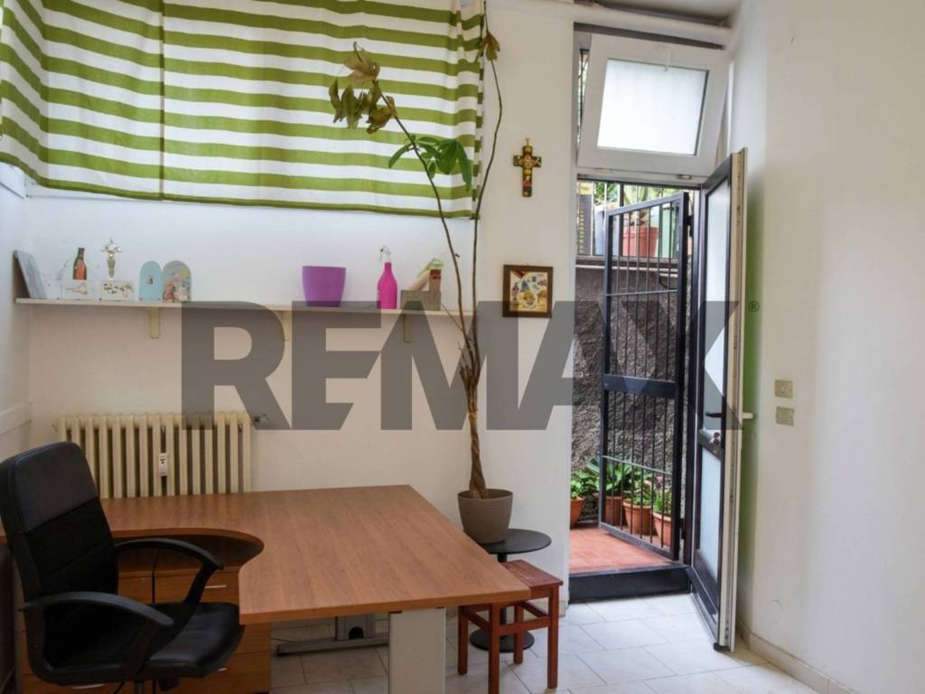 negozio in affitto a Milano in zona Niguarda