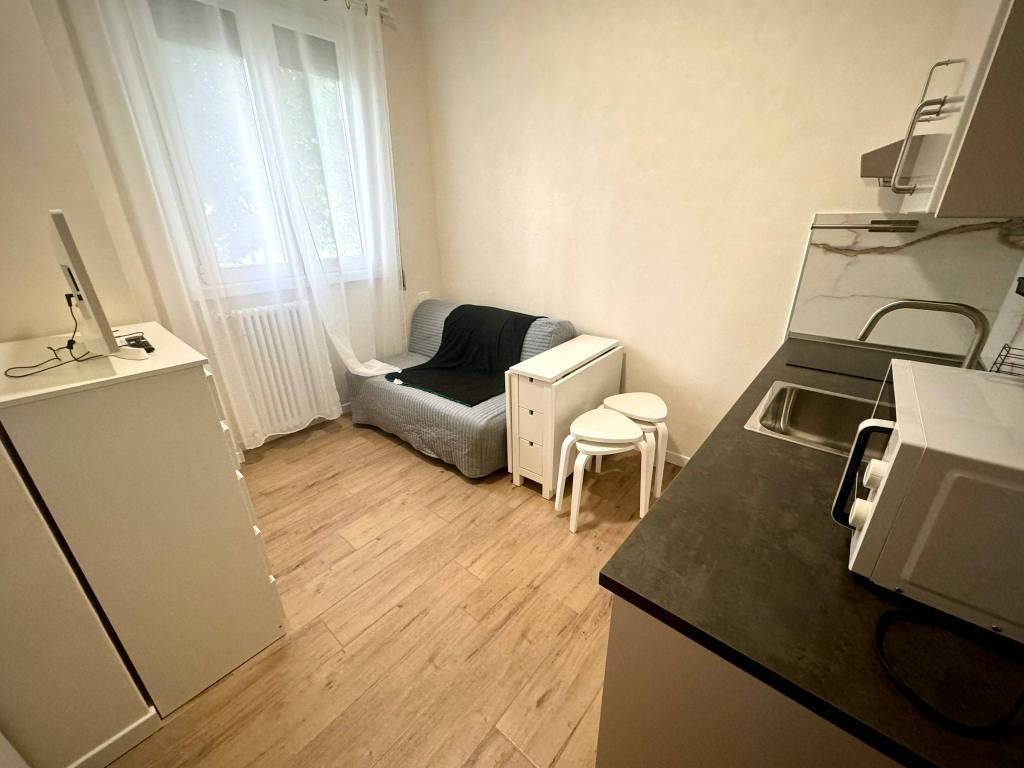 monolocale in affitto a Milano in zona Famagosta