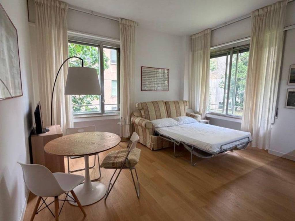 appartamento in affitto a Milano in zona Porta Nuova