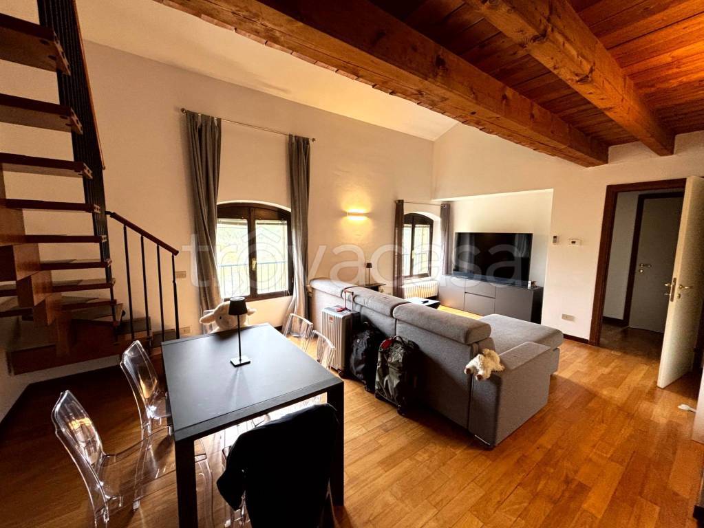 appartamento in affitto a Milano in zona Famagosta