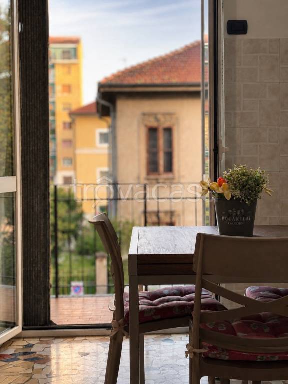 appartamento in affitto a Milano in zona Adriano