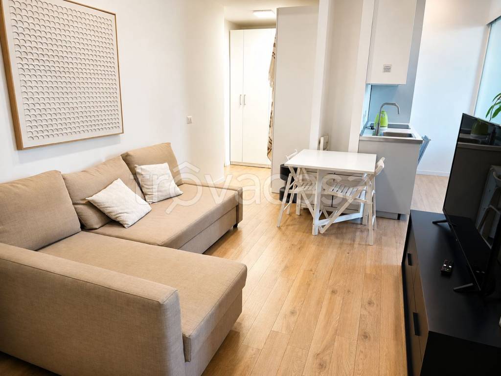 appartamento in affitto a Milano in zona Piazzale Lodi