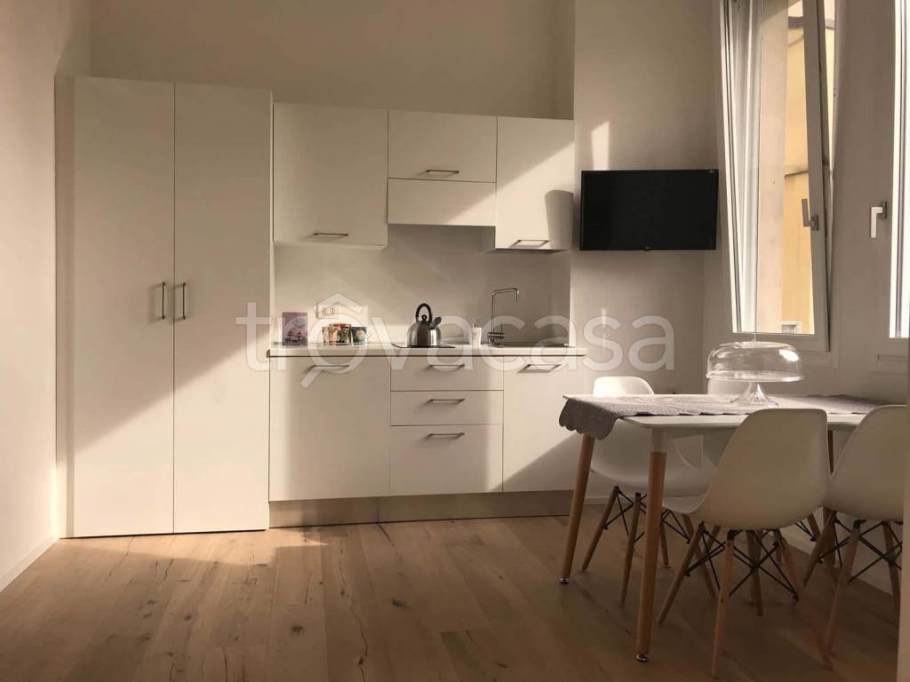 appartamento in affitto a Milano in zona Porta Nuova