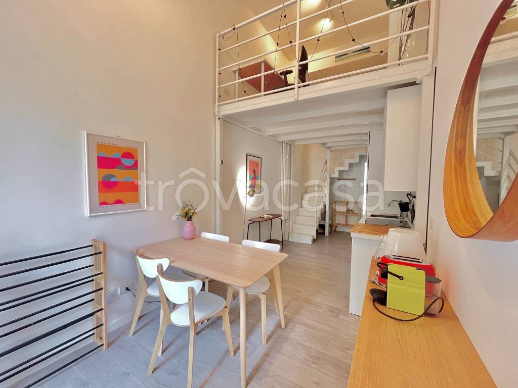 appartamento in affitto a Milano in zona Isola