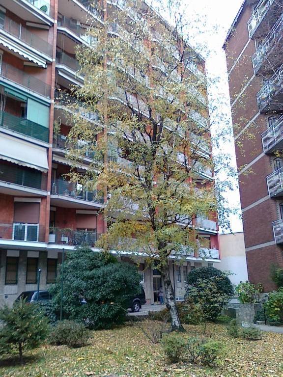 appartamento in affitto a Milano in zona Lorenteggio