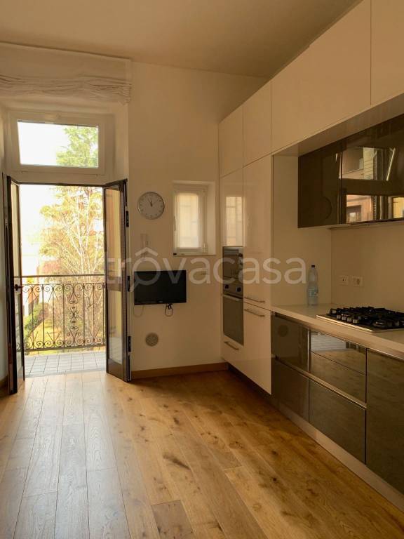 appartamento in affitto a Milano in zona Farini