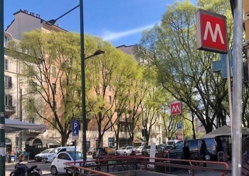 negozio in affitto a Milano in zona De Angeli