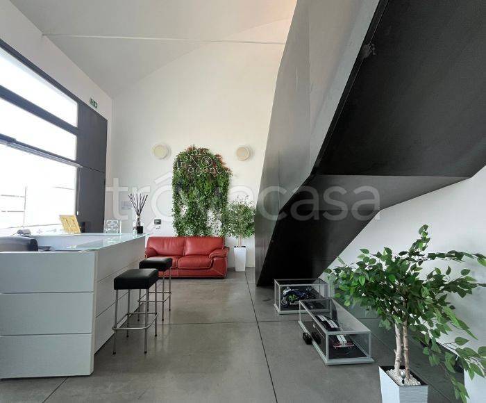 ufficio in affitto a Milano in zona Barona