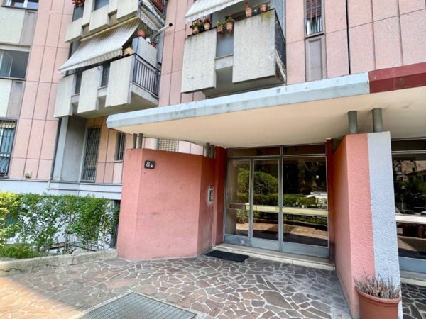 ufficio in affitto a Milano in zona Gallaratese