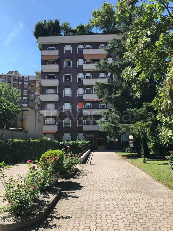 appartamento in affitto a Milano in zona Piazzale Lodi