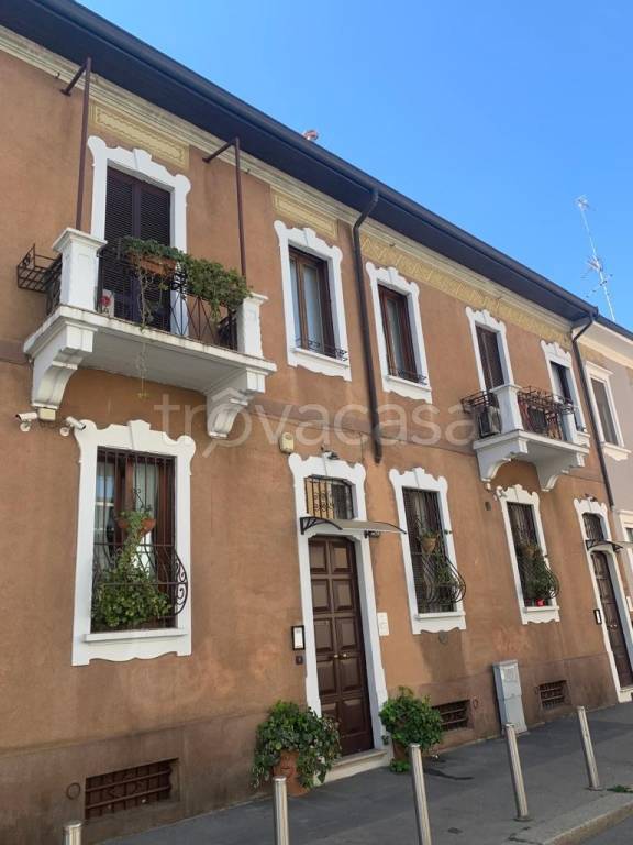 appartamento in affitto a Milano in zona Corsica