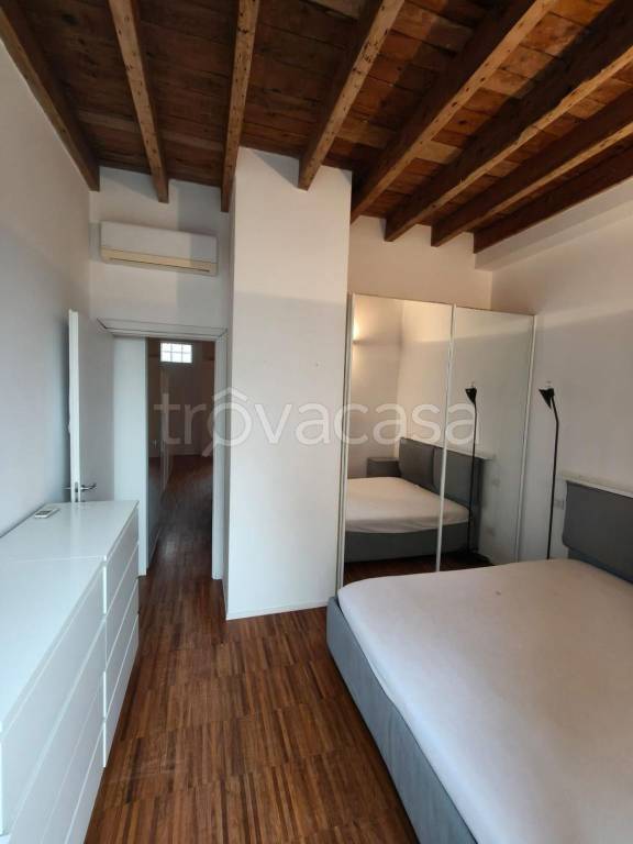 appartamento in affitto a Milano in zona Barona
