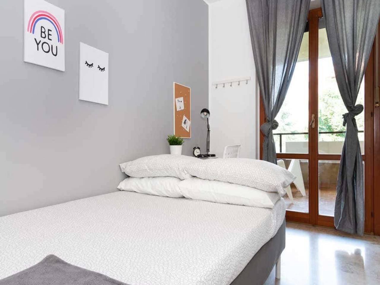 negozio in affitto a Milano in zona Gratosoglio
