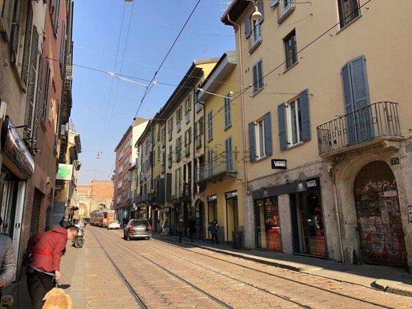 locale commerciale in affitto a Milano in zona Porta Ticinese