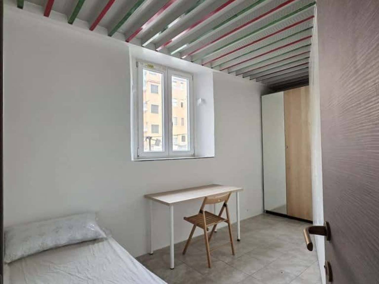 negozio in affitto a Milano in zona Stadera