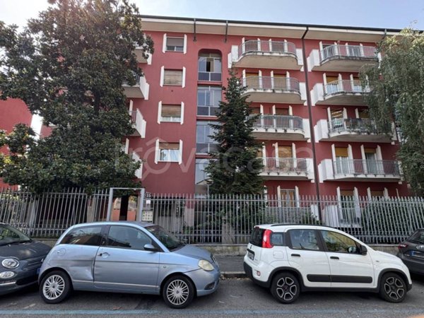 appartamento in affitto a Milano in zona Affori