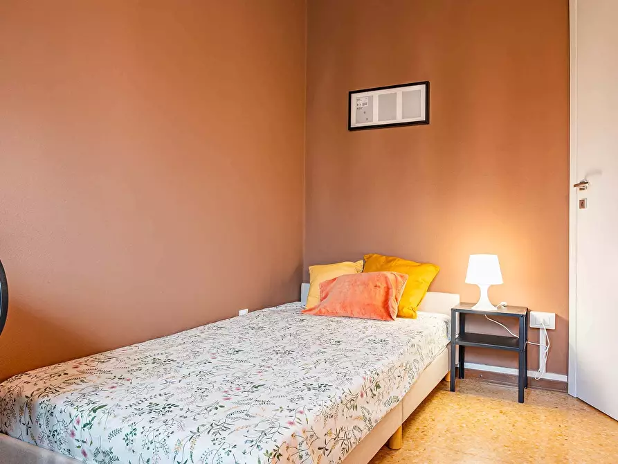 appartamento in affitto a Milano in zona Vigentino