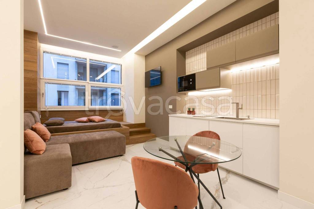 appartamento in affitto a Milano in zona Guastalla