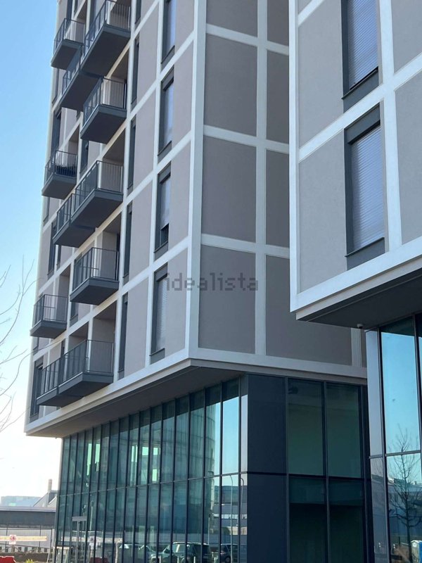 appartamento in affitto a Milano in zona Lorenteggio