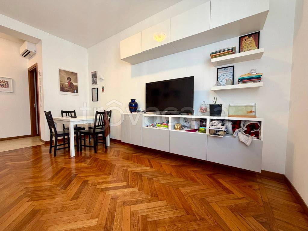 appartamento in affitto a Milano in zona Maciachini