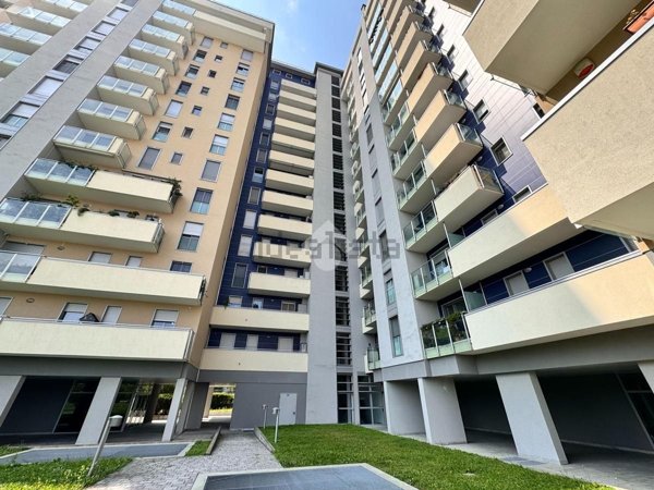 appartamento in affitto a Milano in zona Trenno