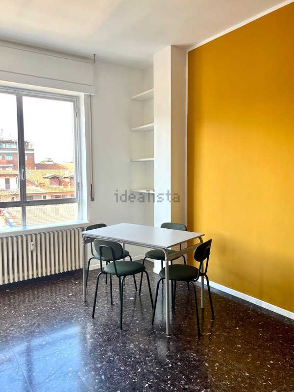 appartamento in affitto a Milano in zona Bullona