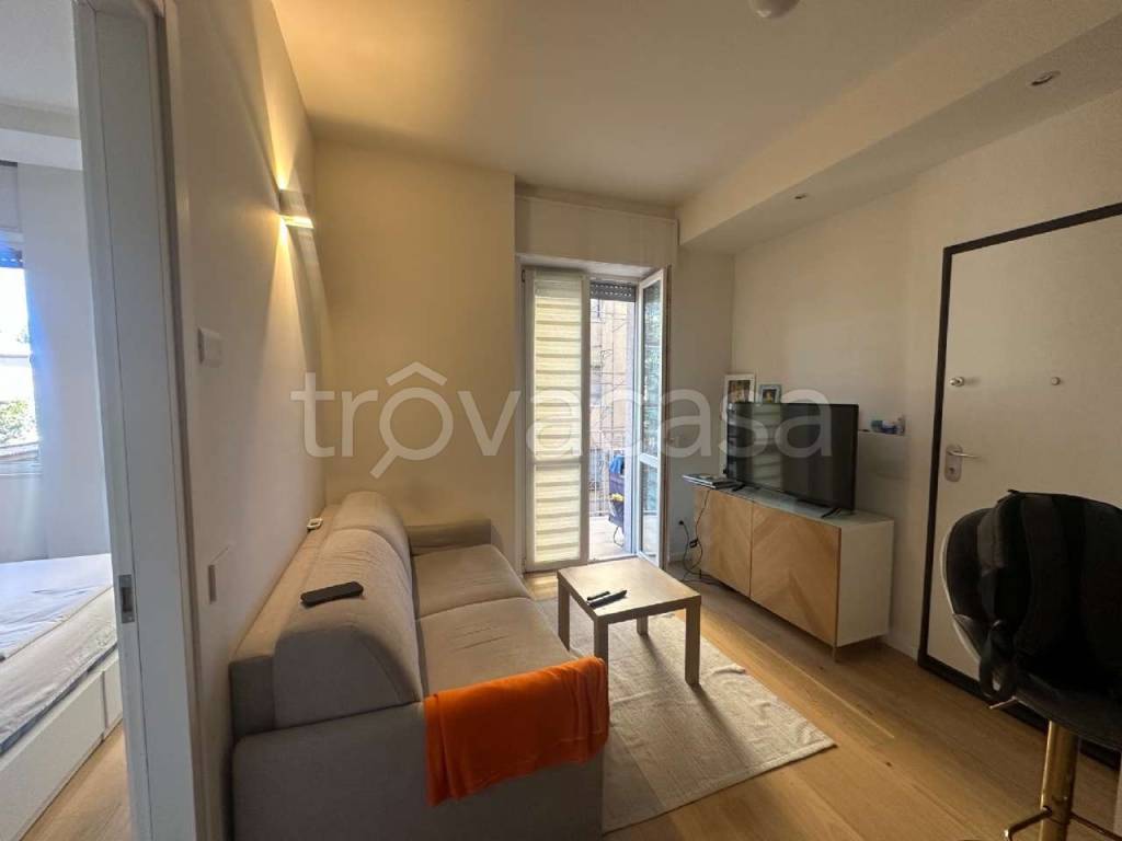 appartamento in affitto a Milano in zona Lorenteggio