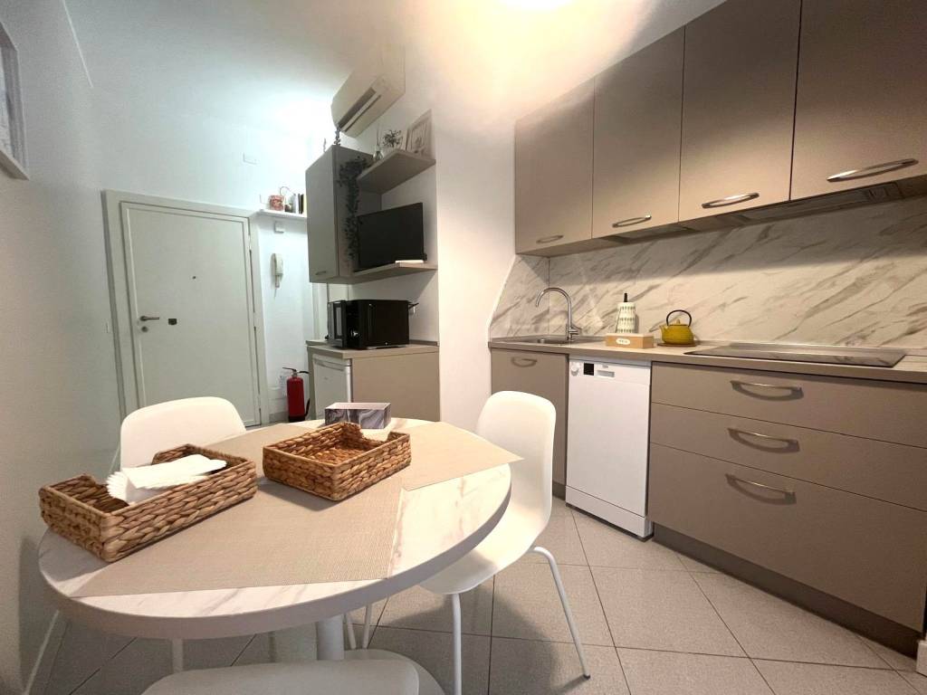 appartamento in affitto a Milano in zona Piazzale Lodi