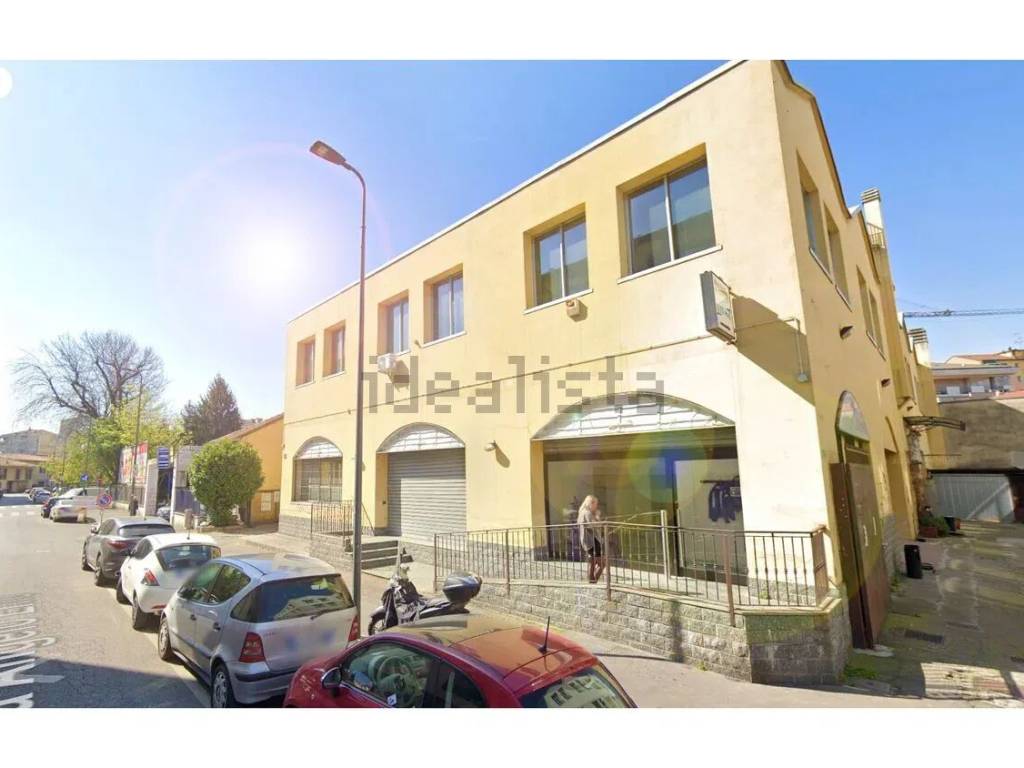 locale commerciale in affitto a Milano in zona Crescenzago