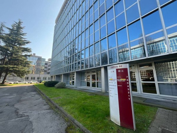 ufficio in affitto a Milano in zona Gratosoglio