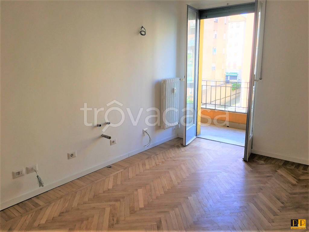 appartamento in affitto a Milano in zona Lorenteggio