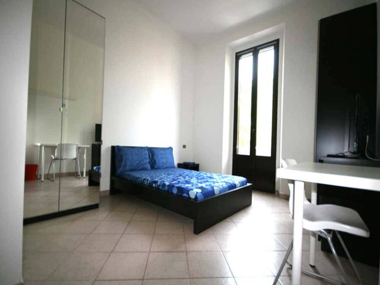 negozio in affitto a Milano in zona XXII Marzo