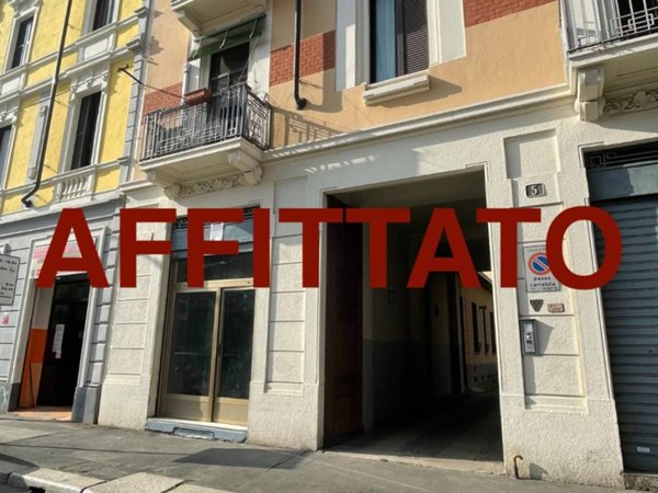 negozio in affitto a Milano in zona Isola