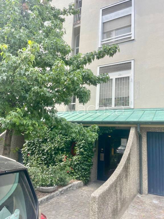 appartamento in affitto a Milano in zona Corsica