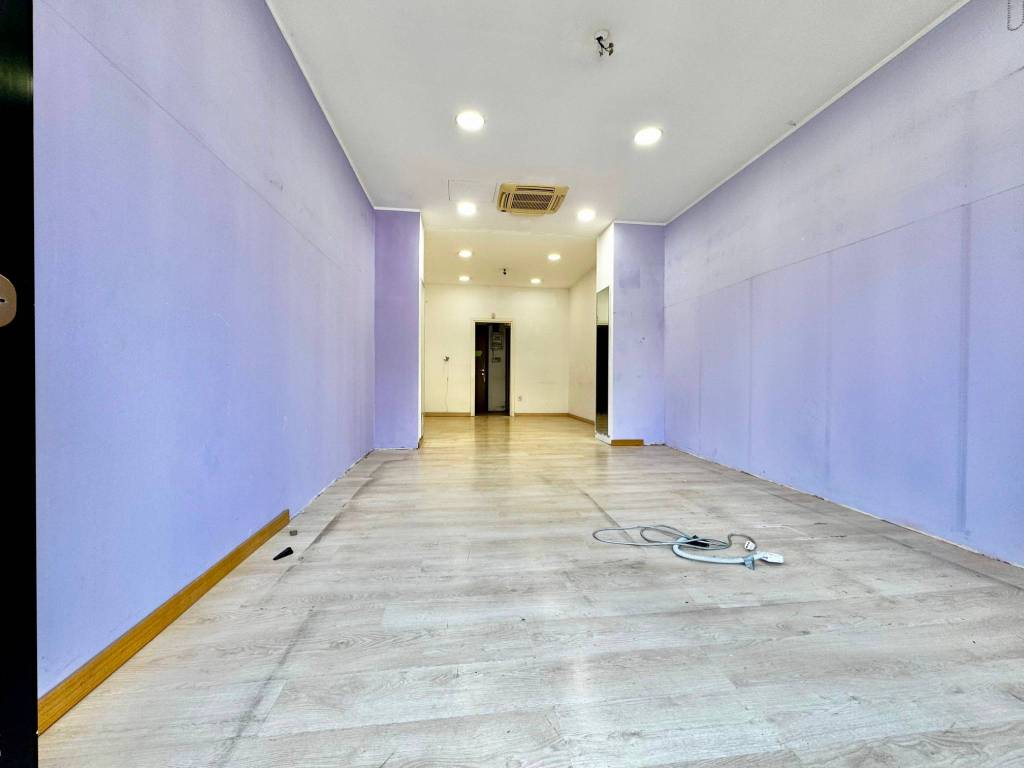 negozio in affitto a Milano