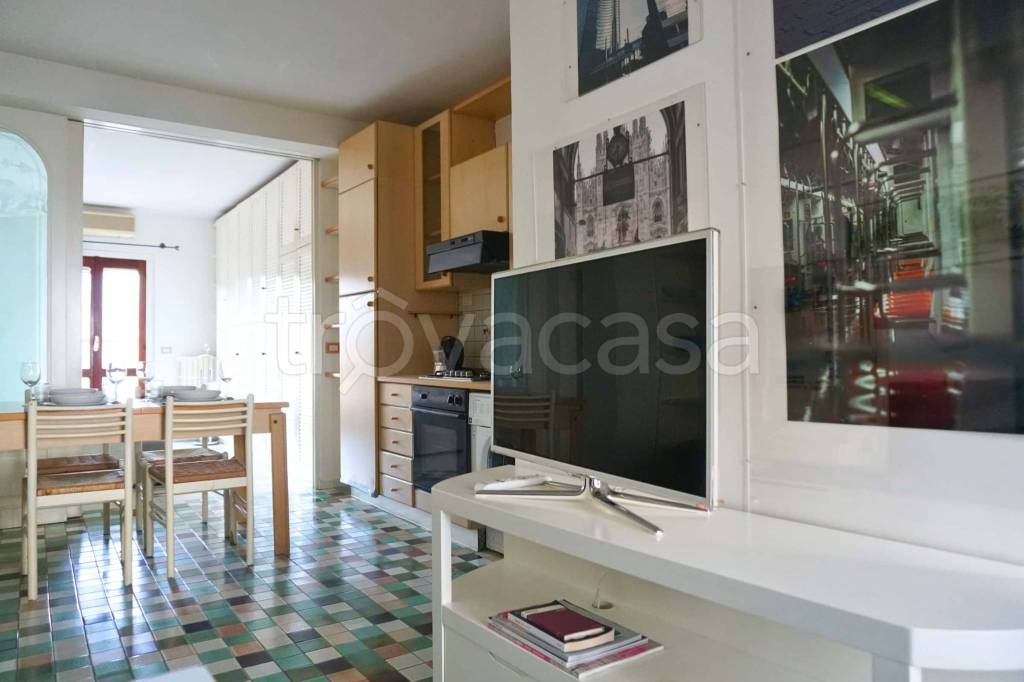 appartamento in affitto a Milano in zona Guastalla