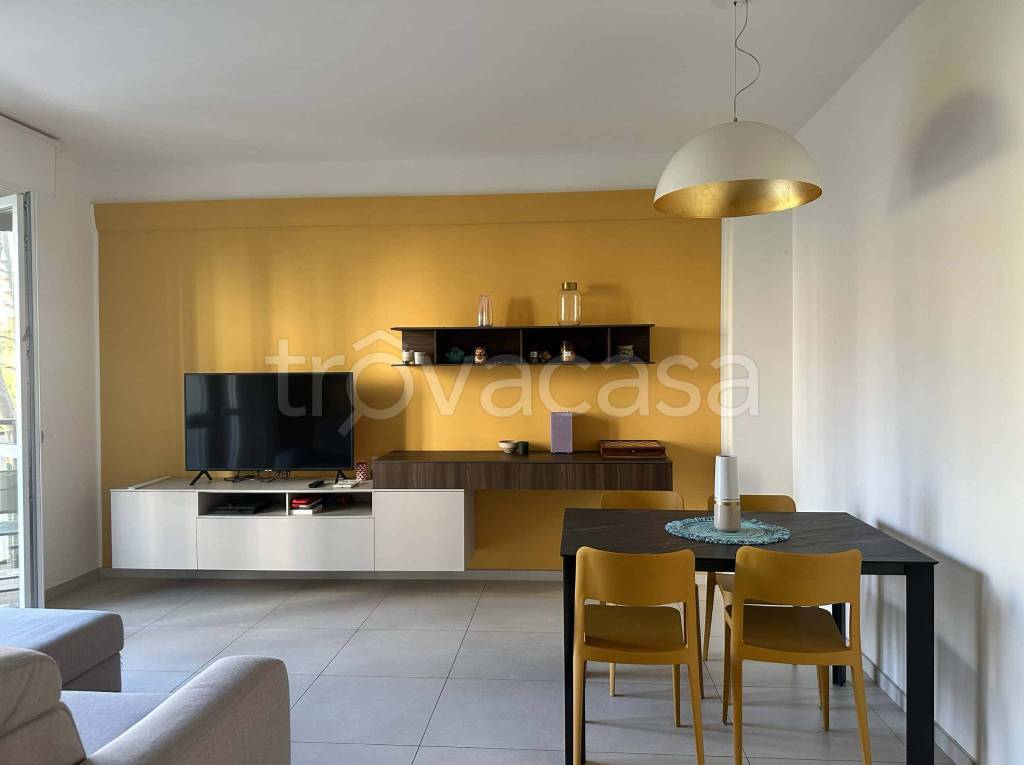 appartamento in affitto a Milano in zona Lorenteggio
