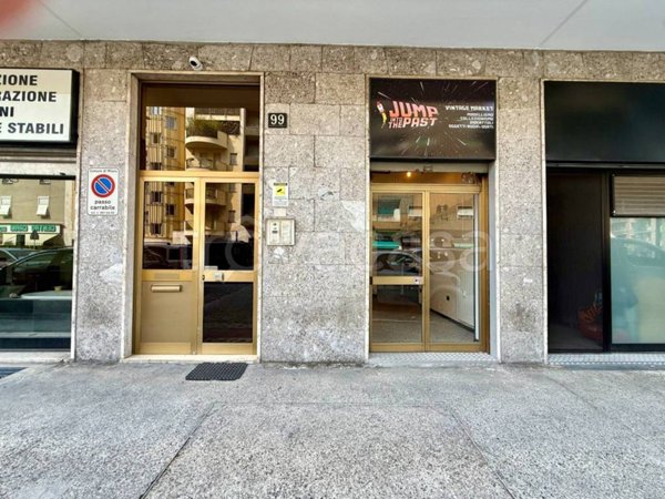 negozio in affitto a Milano in zona Dergano