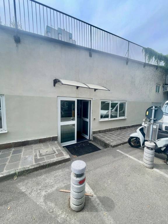 ufficio in affitto a Milano in zona Corsica