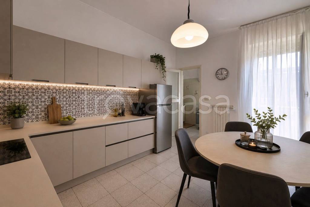appartamento in affitto a Milano in zona Corsica